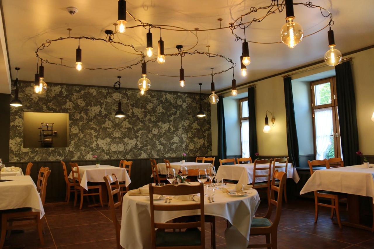 Hotel Sonne Sissach Esterno foto